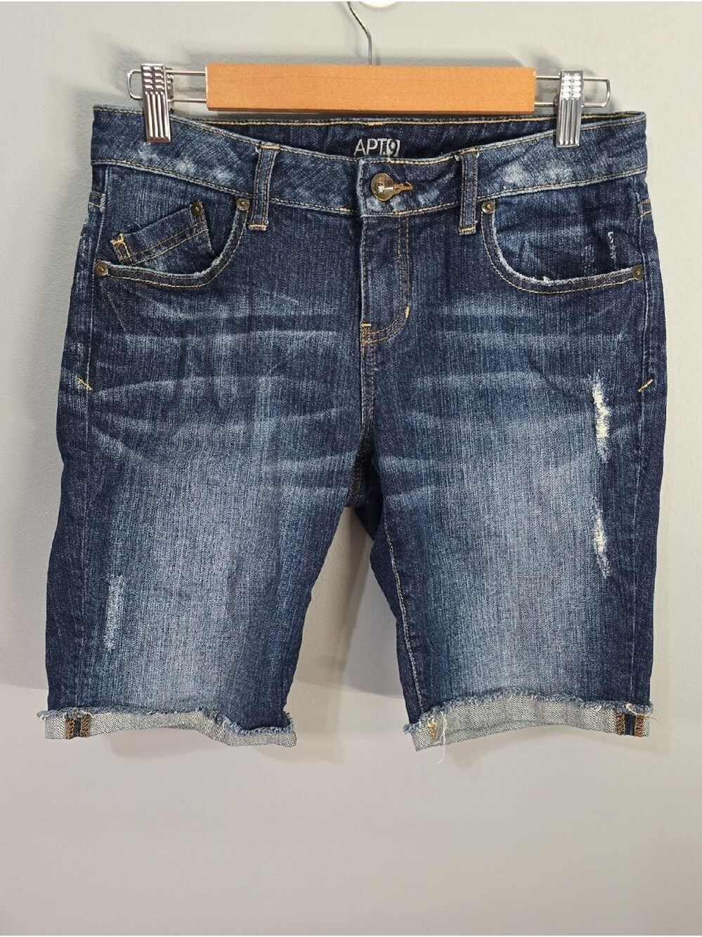 Apt. 9 Shorts Women's Size 6 Blue Denim Bermuda Distressed Rips